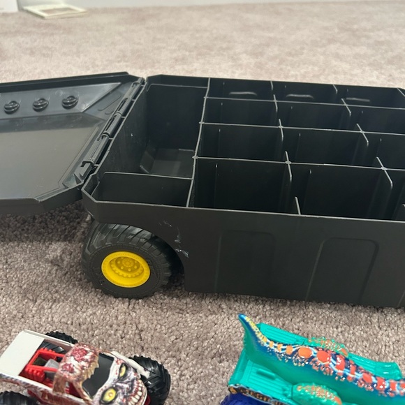 Monster Jam Kids Toy Truck Set - Multicolor - Picture 7 of 9